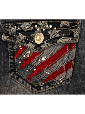 Women's WallFlower Jean Shorts With Red And Silver Designs on Pockets Size 7